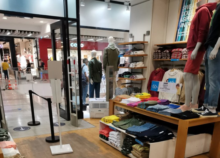 double-cool-negozio-1 Raffrescatori evaporativi a noleggio per negozi e punti vendita