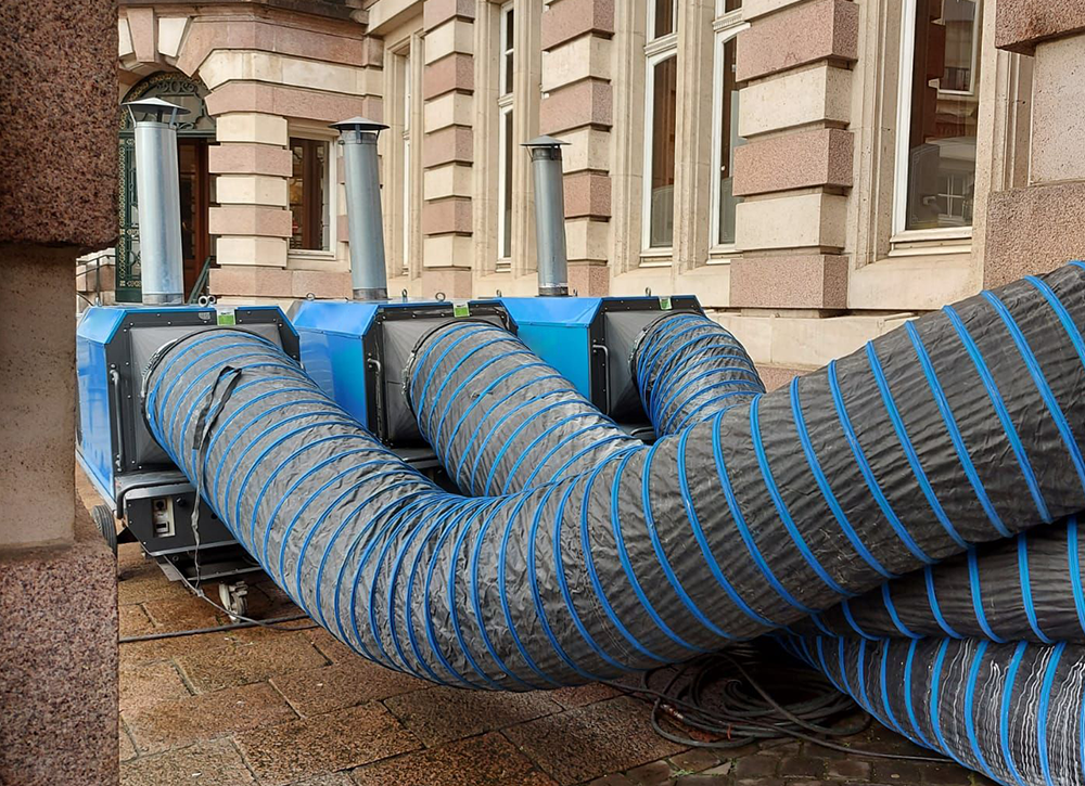 Noleggio di sei riscaldatori ad alta capacità per un municipio