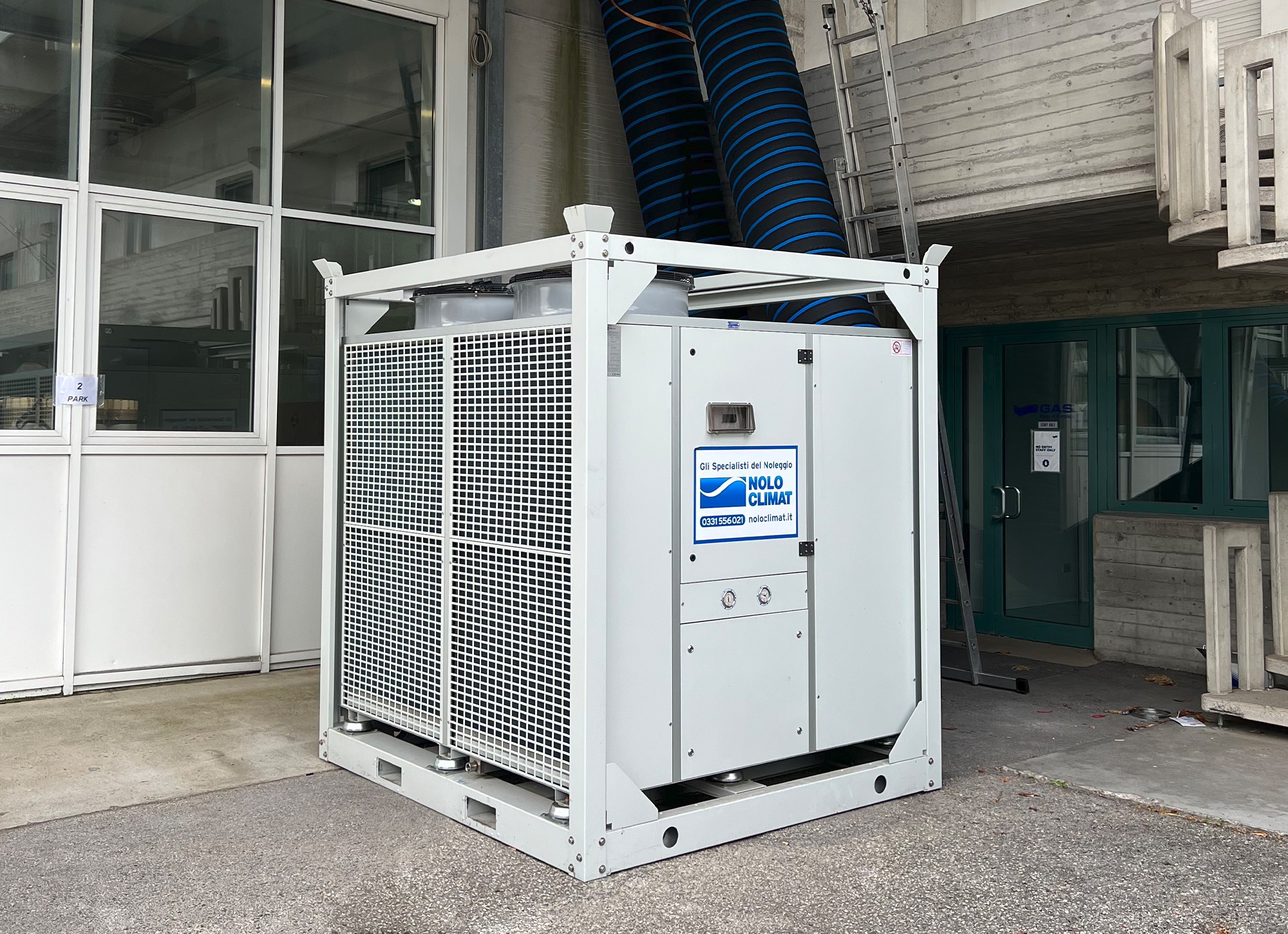 Noleggio condizionatori ad alta capacità per un evento aziendale