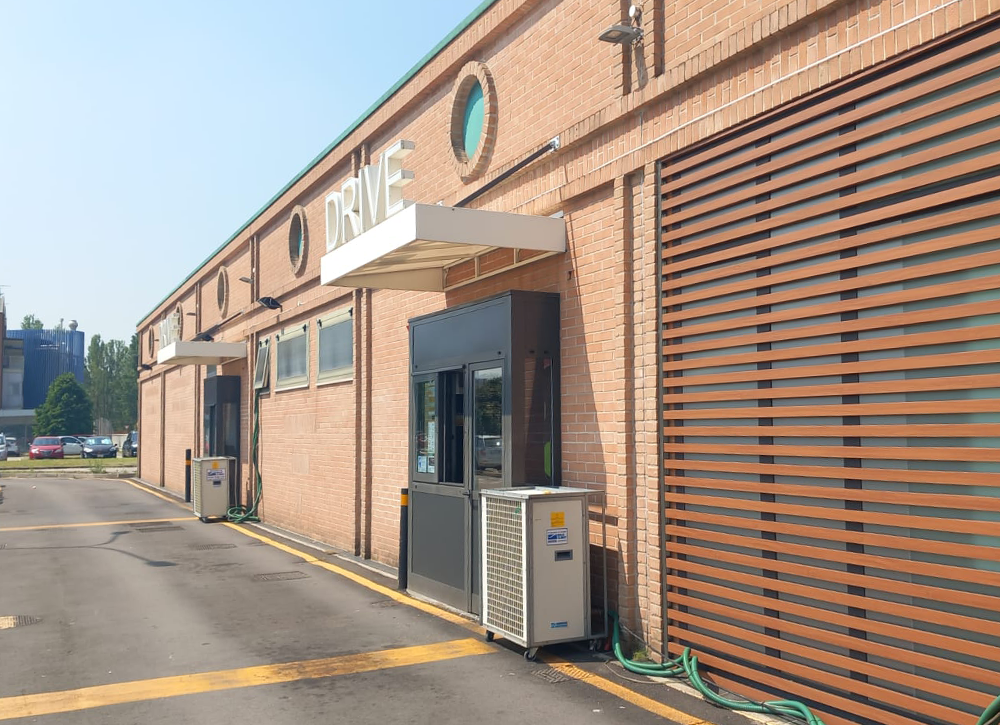 Nolo Climat interviene in una nota catena di fast food con due condizionatori PAC60